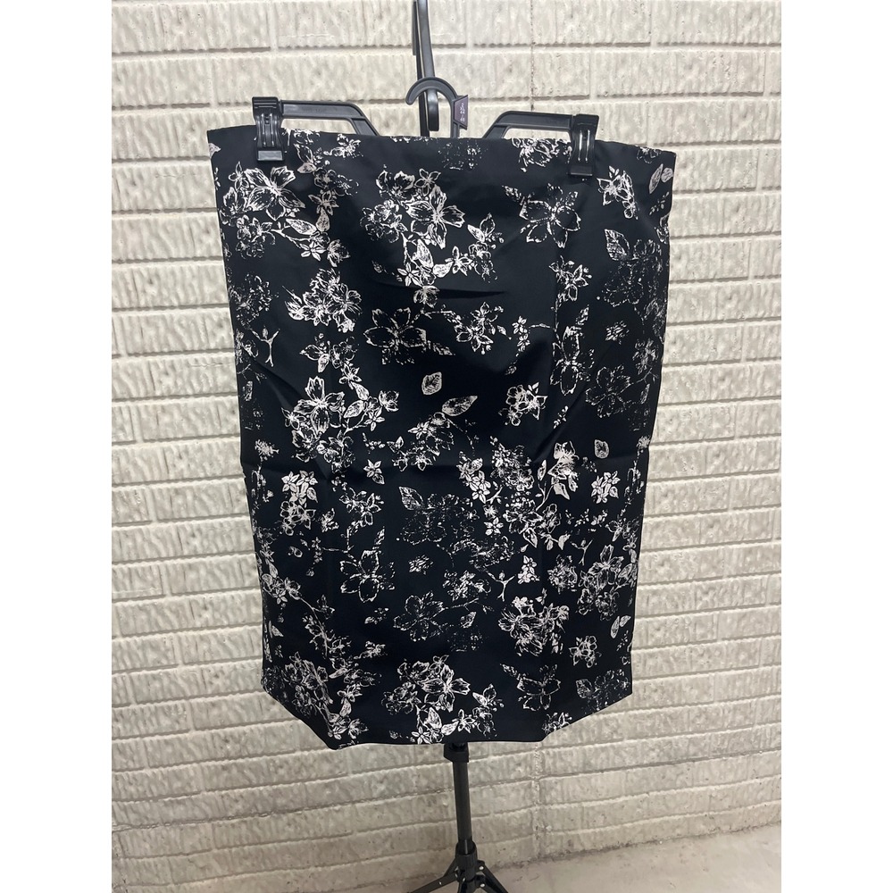 Philosophy Republic Clothing Black White Floral Pencil Skirt Plus Size 16W NWT